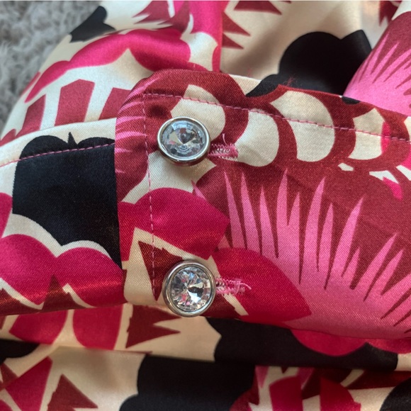 Guess Stretch Puff Sleeve Top - Picture 7 of 9